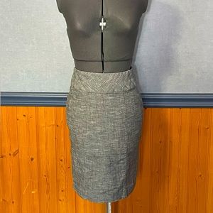 Iz Byer gray skirt with ruffled back size 3